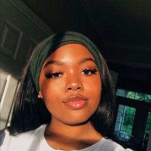 Meet your Posher, Toi